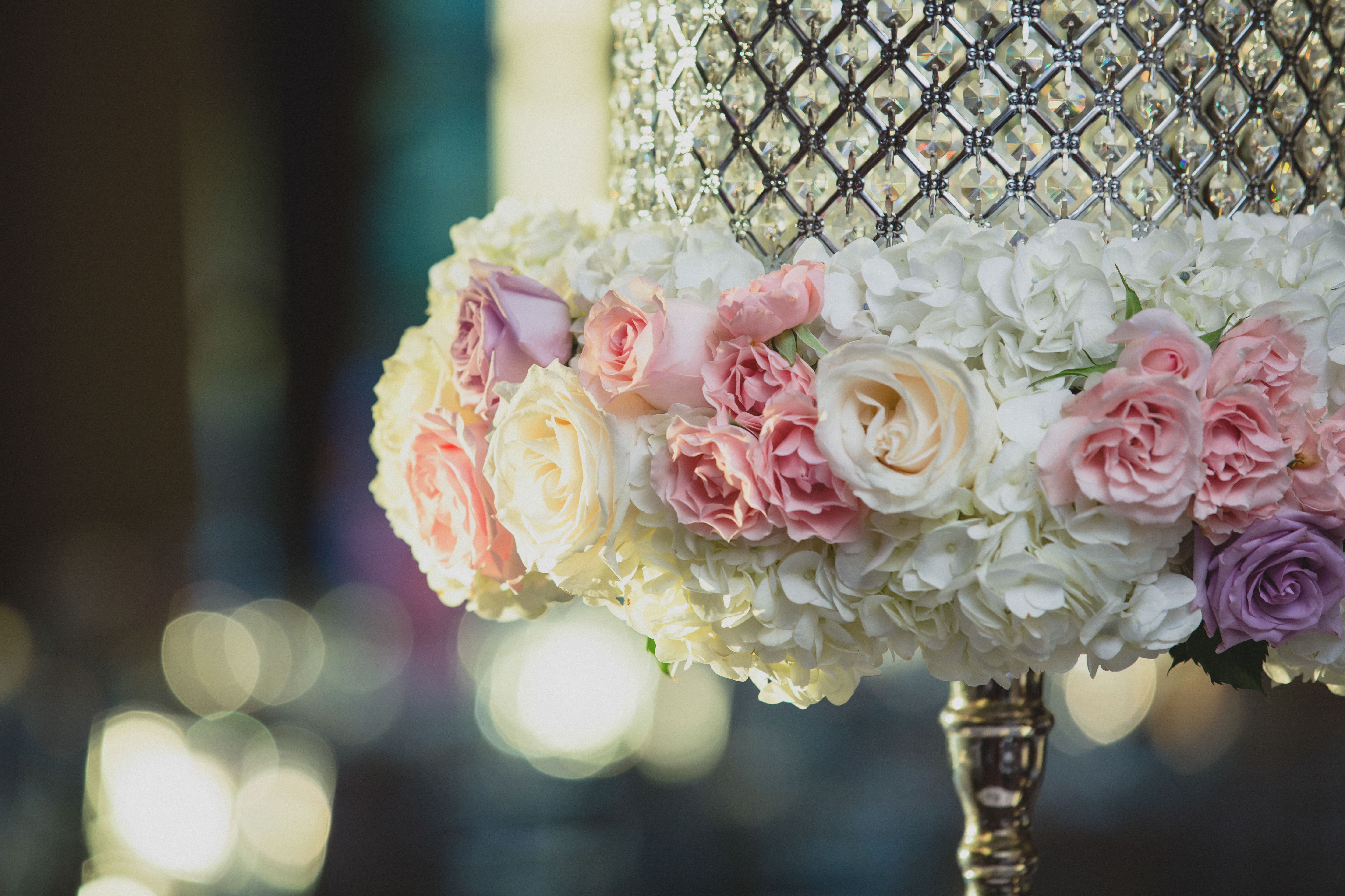 floral decor for a wedding centerpiece