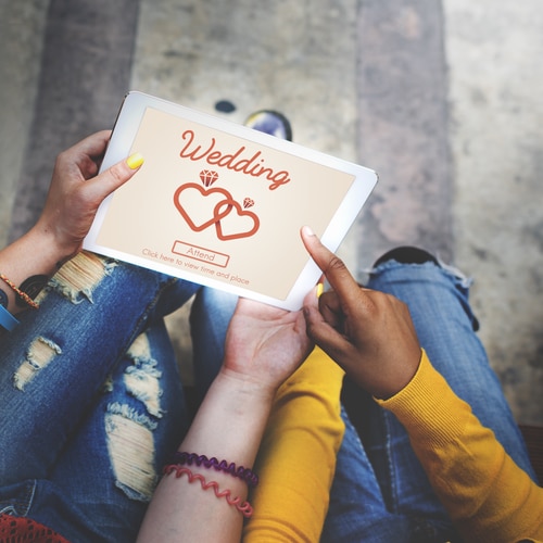 Fun Ways to Use Social Media as Part of Your Wedding